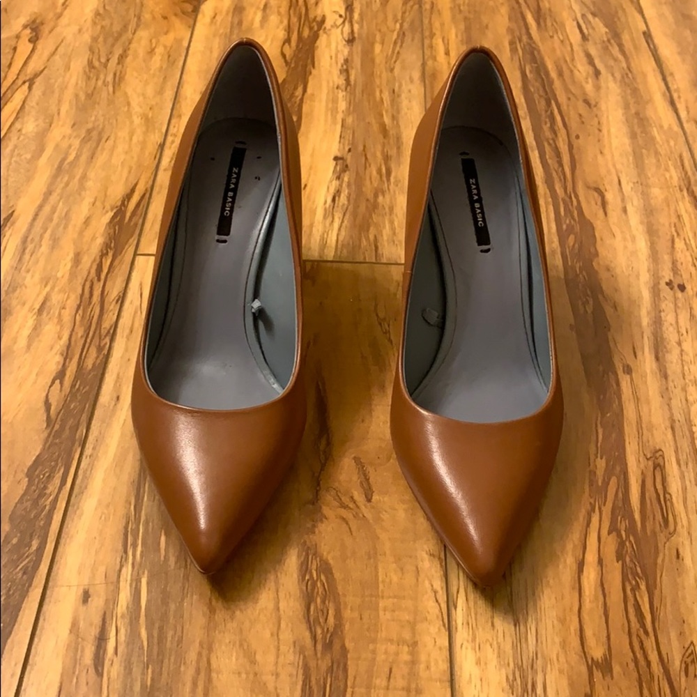 Zara Caramel Pumps